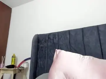 Tara__  live sex cam