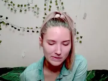 _kikiclark_  live sex cam