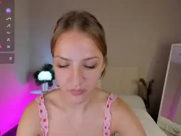 Ameli_povilainn  live sex cam