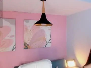 Bella_walker_  live sex cam