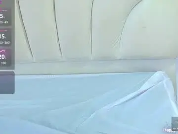 Bonieklent  live sex cam