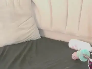 Bonieklent  live sex cam
