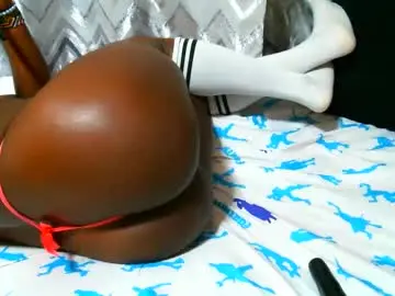 Elodielynn  live sex cam