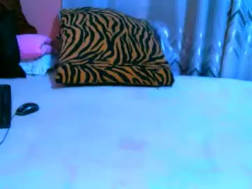 Elodielynn  live sex cam
