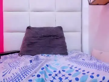 Katecurvy_hot69  live sex cam