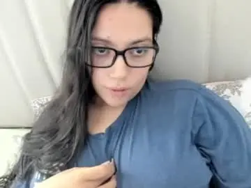 Laracamille  live sex cam