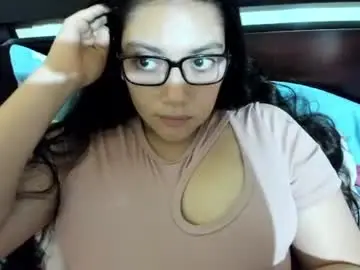 Laracamille  live sex cam