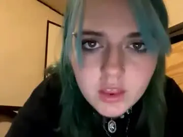 Lilithafterdark22  live sex cam