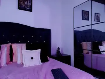 Lola__crystal  live sex cam