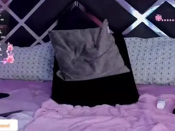 Mawuh  live sex cam