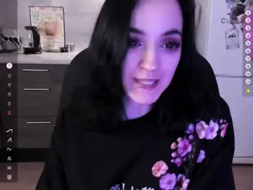 Sweeeetpoison  live sex cam