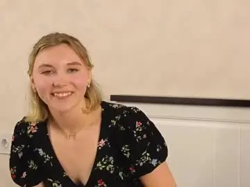 Zyrelkanoct  live sex cam