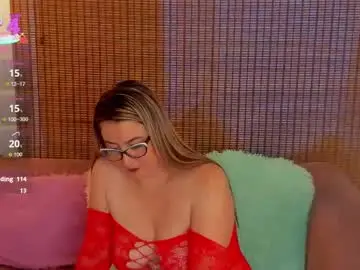 Ariana_cross_  live sex cam