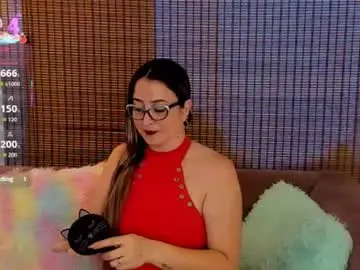 Ariana_cross_  live sex cam