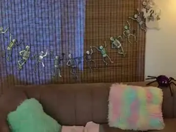 Ariana_cross_  live sex cam