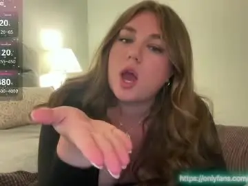 Daddyslittlegirl12  live sex cam