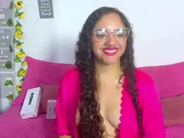 Emiily_curly  live sex cam