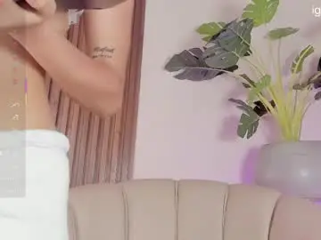Kenykitty  live sex cam