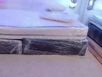 Maddiecouper  live sex cam