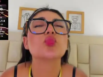 Mia_white___  live sex cam