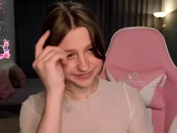 Milanastarfall  live sex cam