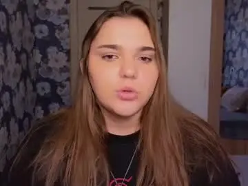 Momiji_i  live sex cam