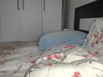 Petite_danielle  live sex cam