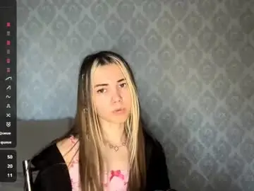 Rosenamohmed  live sex cam