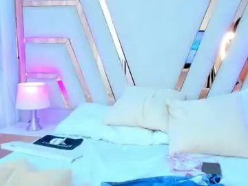 Sweet__kitty2  live sex cam