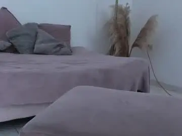 Aprilroses11  live sex cam