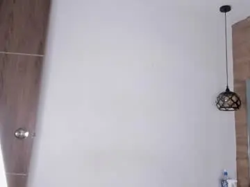 Cherrydream__  live sex cam