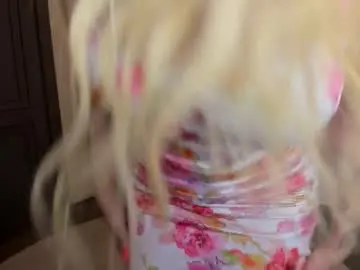 Dalarane_doll  live sex cam