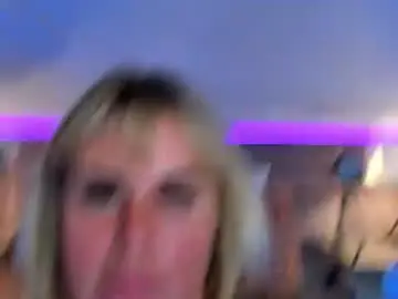 Davoslili  live sex cam