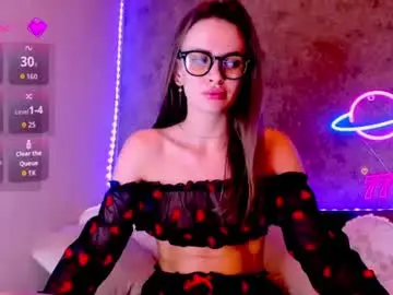 Dinadinashy  live sex cam