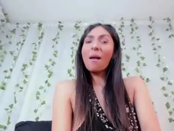 Laurenbellucci  live sex cam
