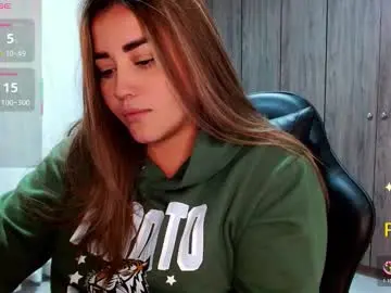 Lucia_star_  live sex cam