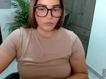 Lucia_star_  live sex cam