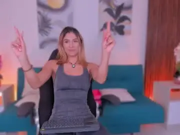 Lucianaeusse  live sex cam