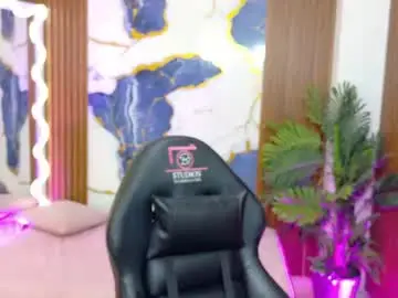 Tessaa_tay  live sex cam