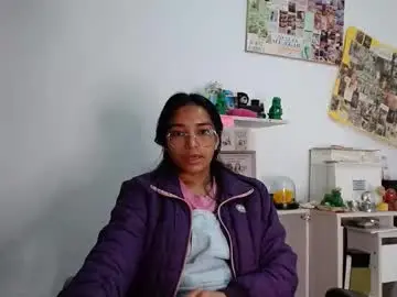 Alia_lombardi  live sex cam