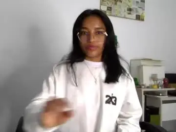 Alia_lombardi  live sex cam