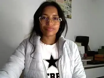 Alia_lombardi  live sex cam