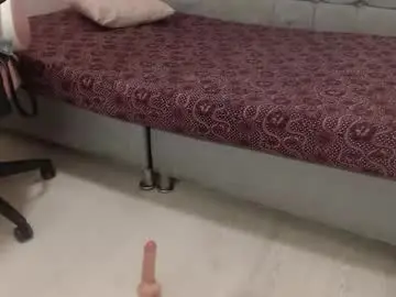 Keila_x_  live sex cam