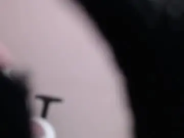 Keila_x_  live sex cam