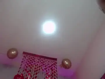 Keila_x_  live sex cam