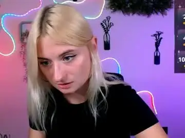 Kiraashh  live sex cam