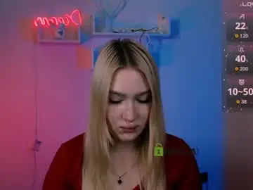 Kiraashh  live sex cam