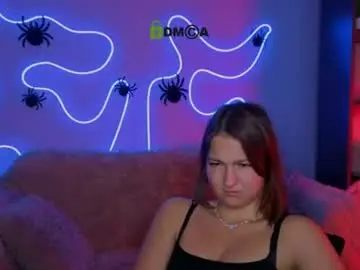 Kiraashh  live sex cam