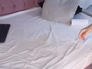 Lily_doll_  live sex cam