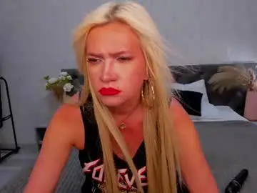 Maya_raay  live sex cam